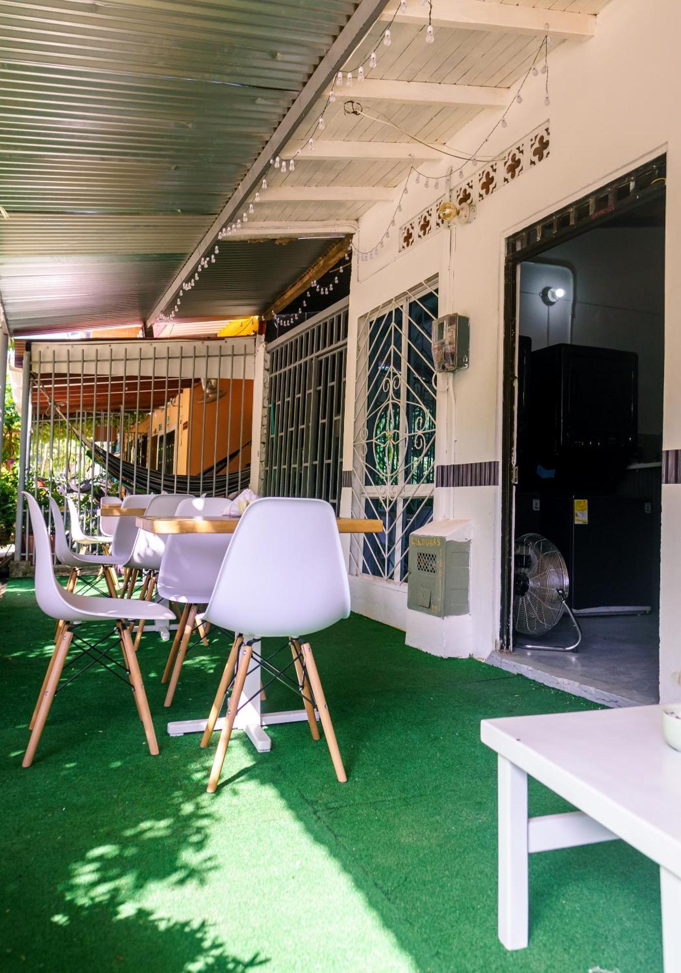 Mi Pueblo Natal Aptos Y Habitaciones Necoclí Extérieur photo