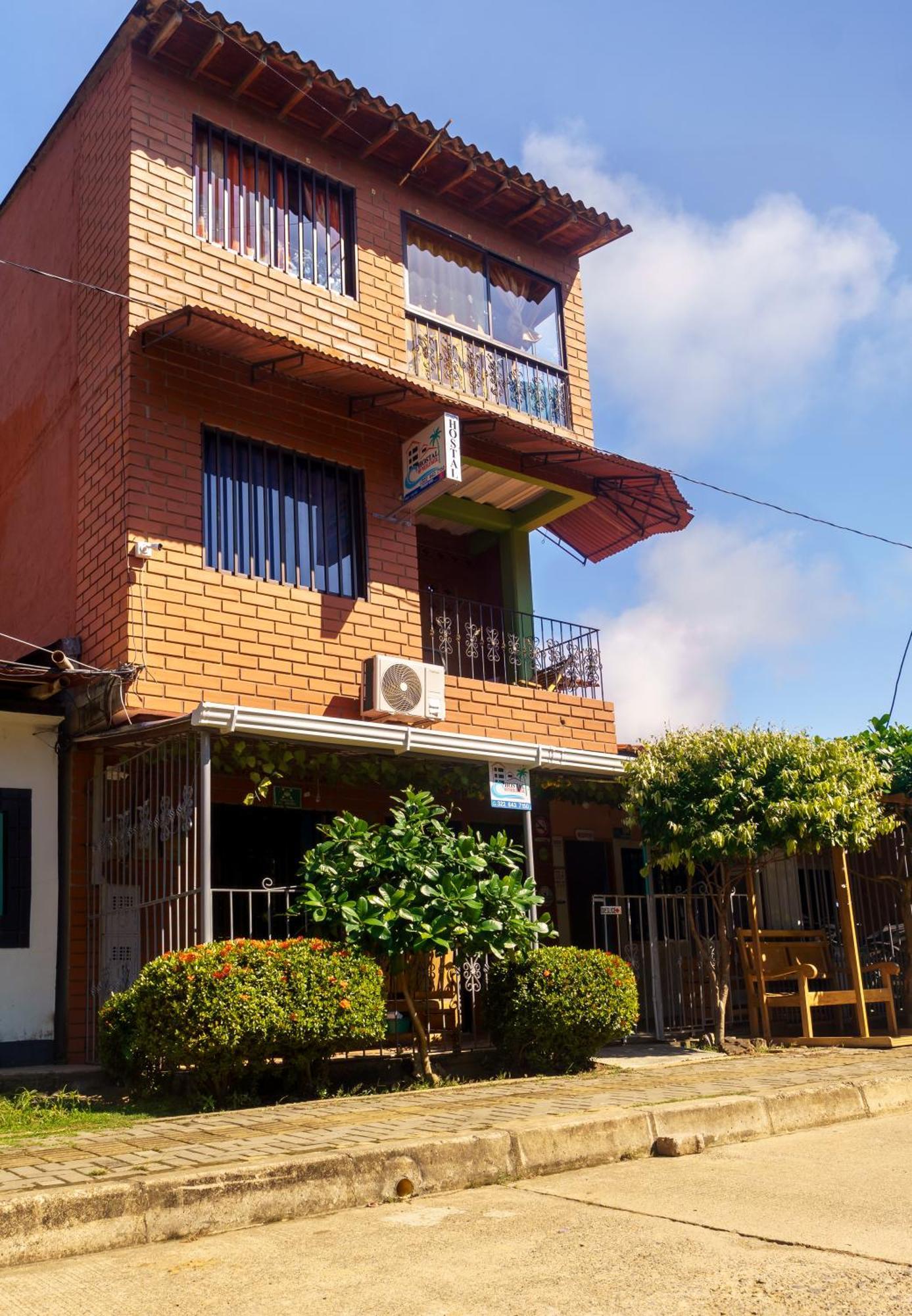 Mi Pueblo Natal Aptos Y Habitaciones Necoclí Extérieur photo