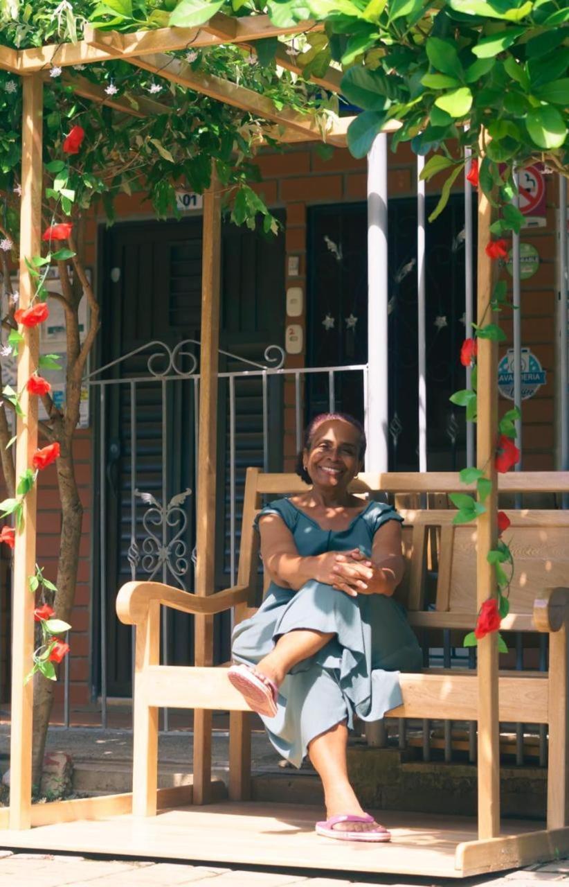Mi Pueblo Natal Aptos Y Habitaciones Necoclí Extérieur photo